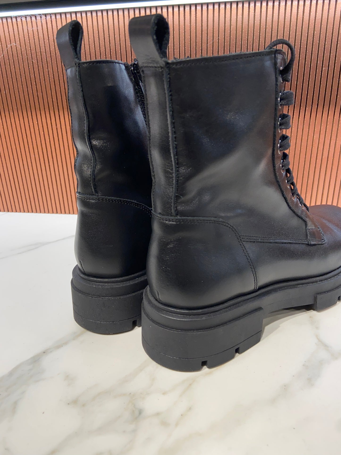 Bottines plates