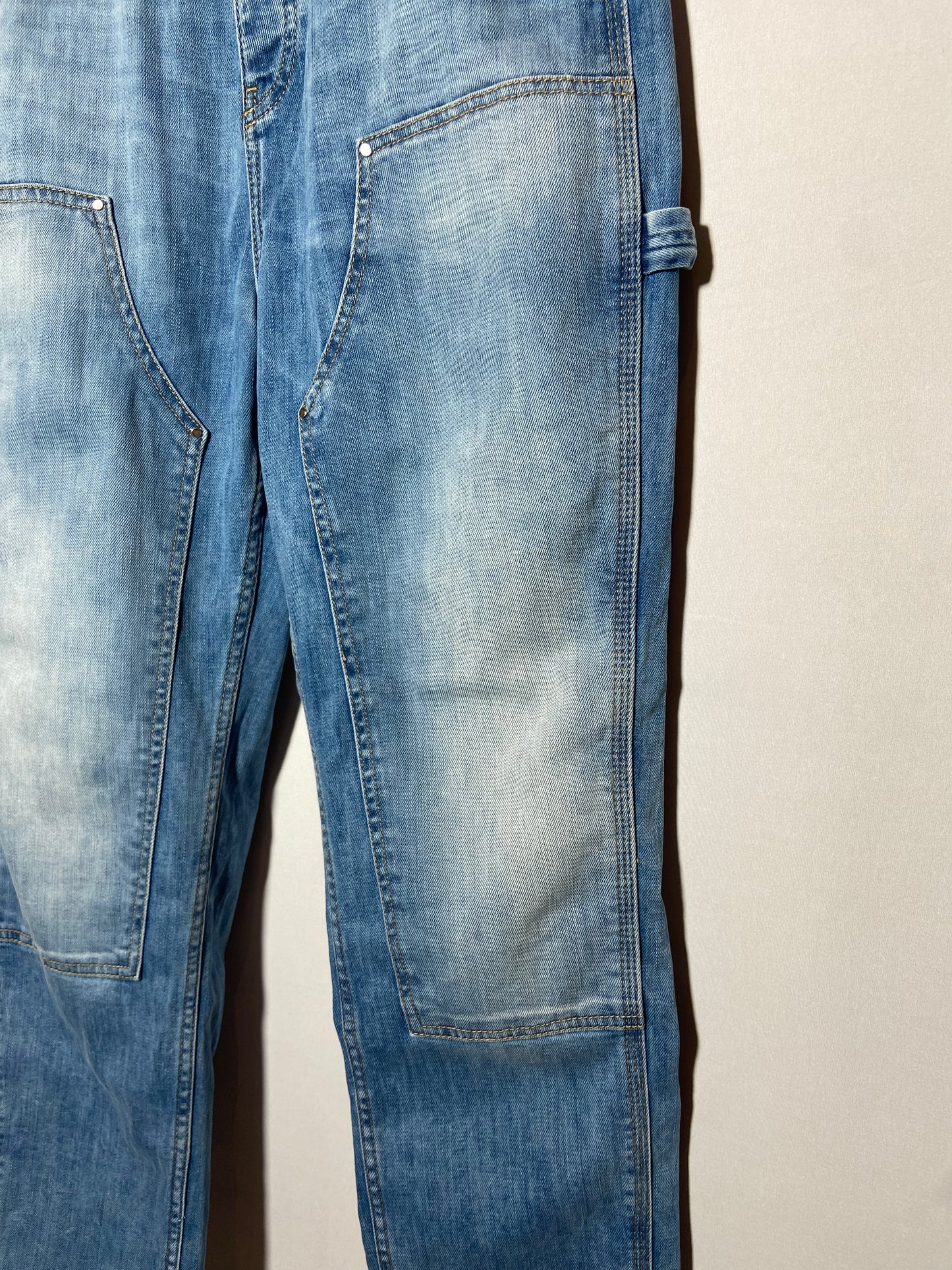 Jeans girlfriend