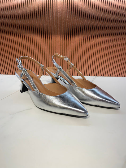 Slingbacks